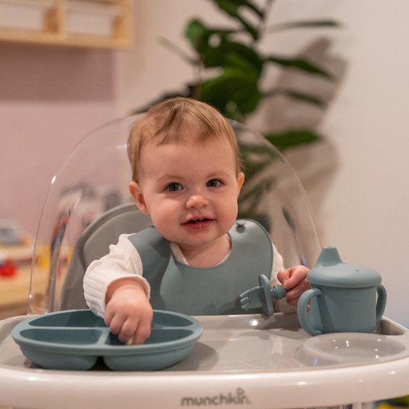 8 Piece Silicone Dining Set - Picture 4 of 5